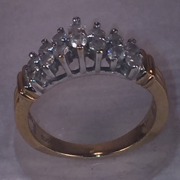 Jewelry - *Solid 10K Diamond 1/4 CTW Ring